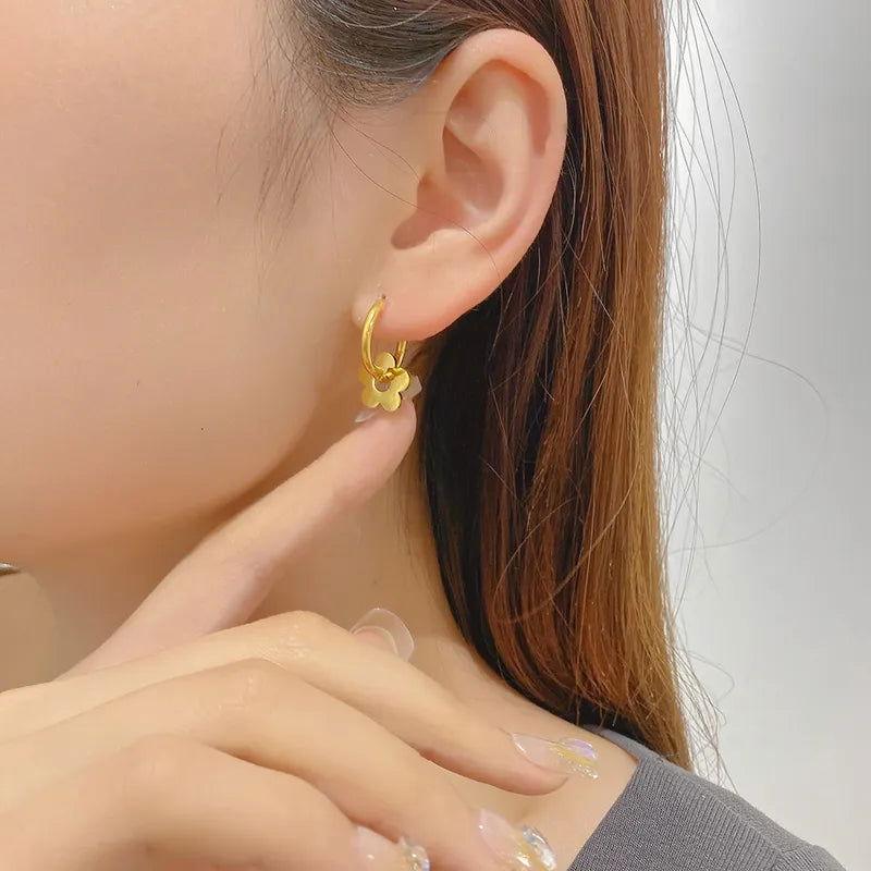 1 Pair Elegant Flower Plating 304 Stainless Steel 18K Gold Plated Earrings - Jewelry Trends USA