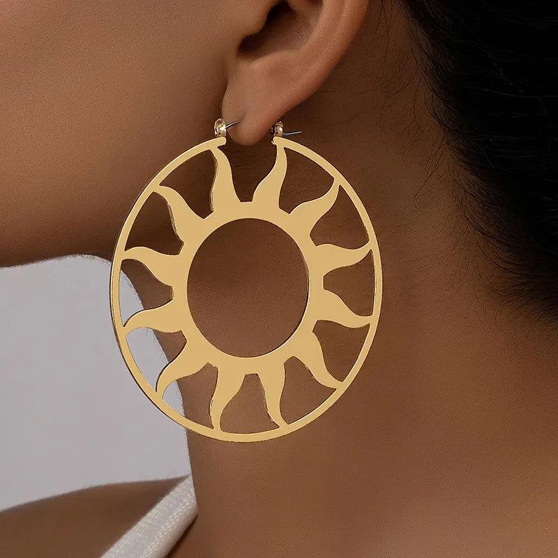 1 Pair Exaggerated Artistic Sun Hollow Out Alloy Hoop Earrings - Jewelry Trends USA