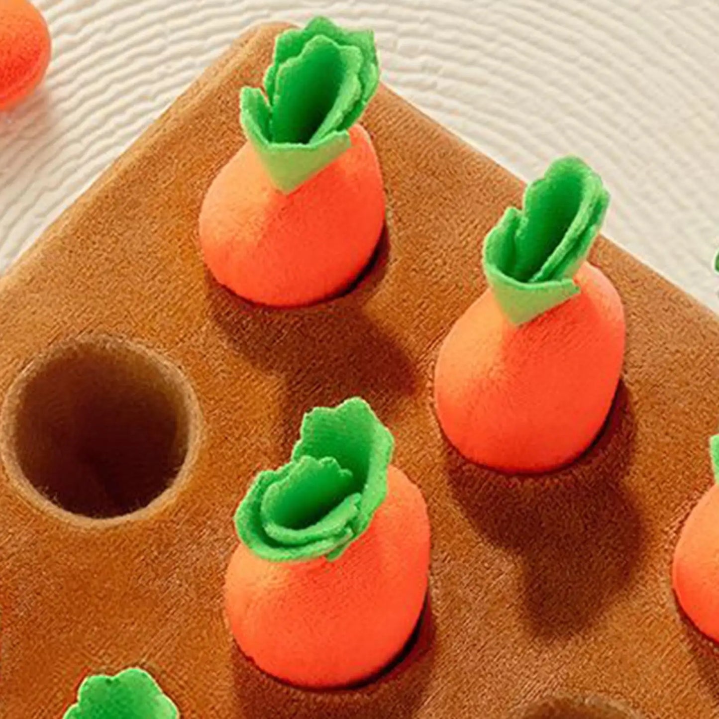 Carrot Snuffle Mat for Dogs Cats Puzzle Toy with Carrots for Small Medium Large Interactive Pet Stress Relief Dogs Chew Toys